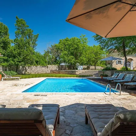 Holiday home Roveria