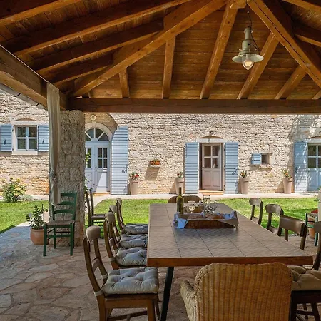 Roveria Holiday home *